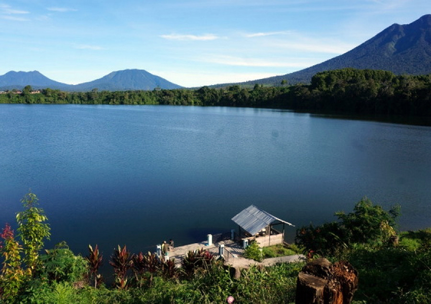 Danau Depati Empat : Harga Tiket, Foto, Lokasi, Fasilitas dan Spot