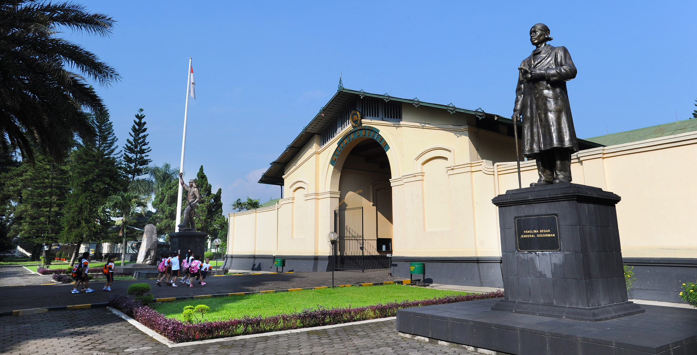 Museum PETA : Harga Tiket, Foto, Lokasi, Fasilitas dan Spot