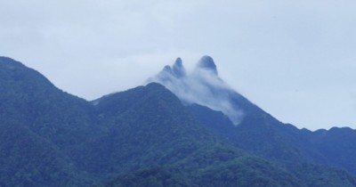 Gunung Daik : Harga Tiket, Foto, Lokasi, Fasilitas dan Spot