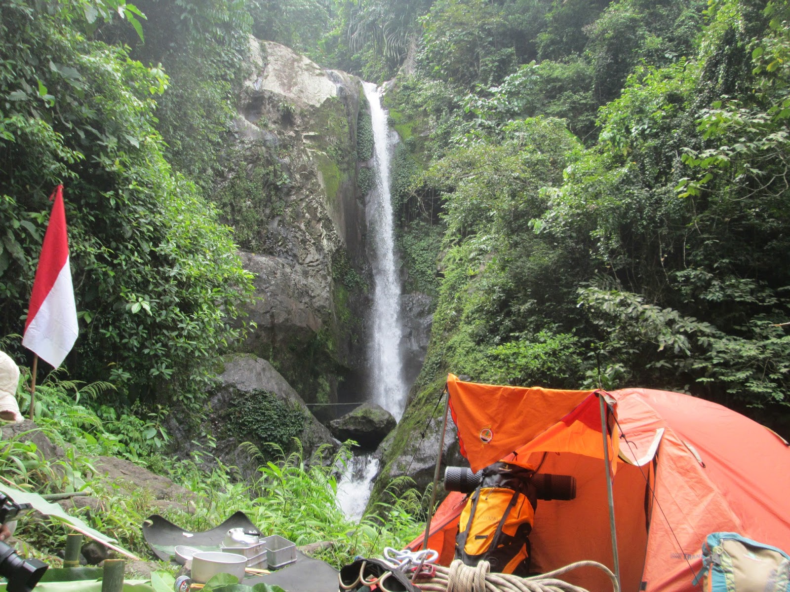 Air Terjun Datar Lebar : Harga Tiket, Foto, Lokasi, Fasilitas dan Spot