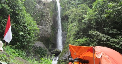 Air Terjun Datar Lebar : Harga Tiket, Foto, Lokasi, Fasilitas dan Spot