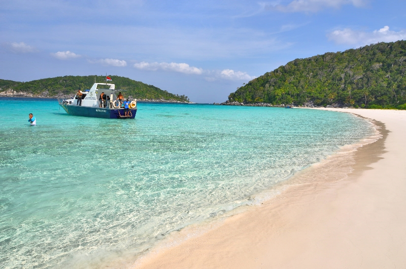 Pulau Penjalin : Harga Tiket, Foto, Lokasi, Fasilitas dan Spot