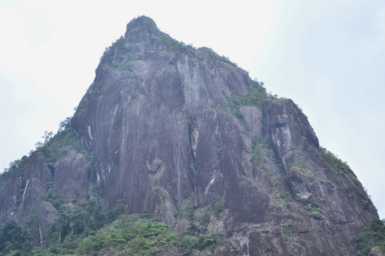 Gunung Bungkuk : Harga Tiket, Foto, Lokasi, Fasilitas dan Spot