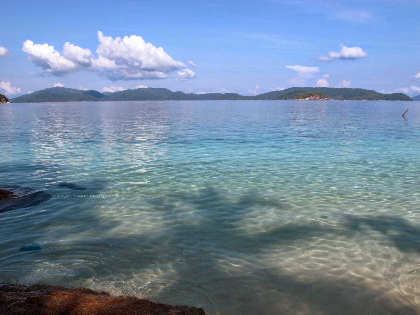 Pulau Semut : Harga Tiket, Foto, Lokasi, Fasilitas dan Spot