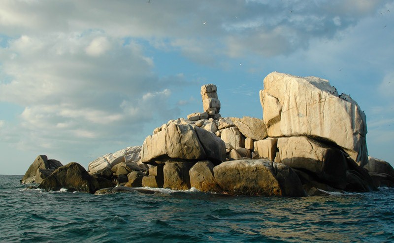 ​Pulau Tokong Belayar : Harga Tiket, Foto, Lokasi, Fasilitas dan Spot