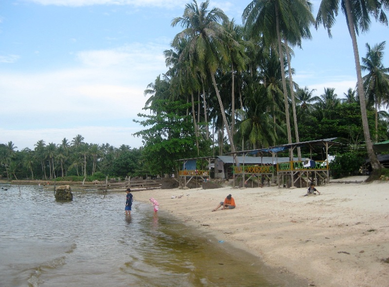 Pantai Maimun : Harga Tiket, Foto, Lokasi, Fasilitas dan Spot