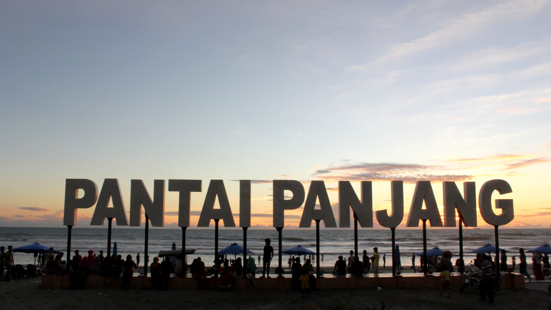 Pantai Panjang, Menikmati Keindahan Sunset Di Bengkulu - Tempat.me