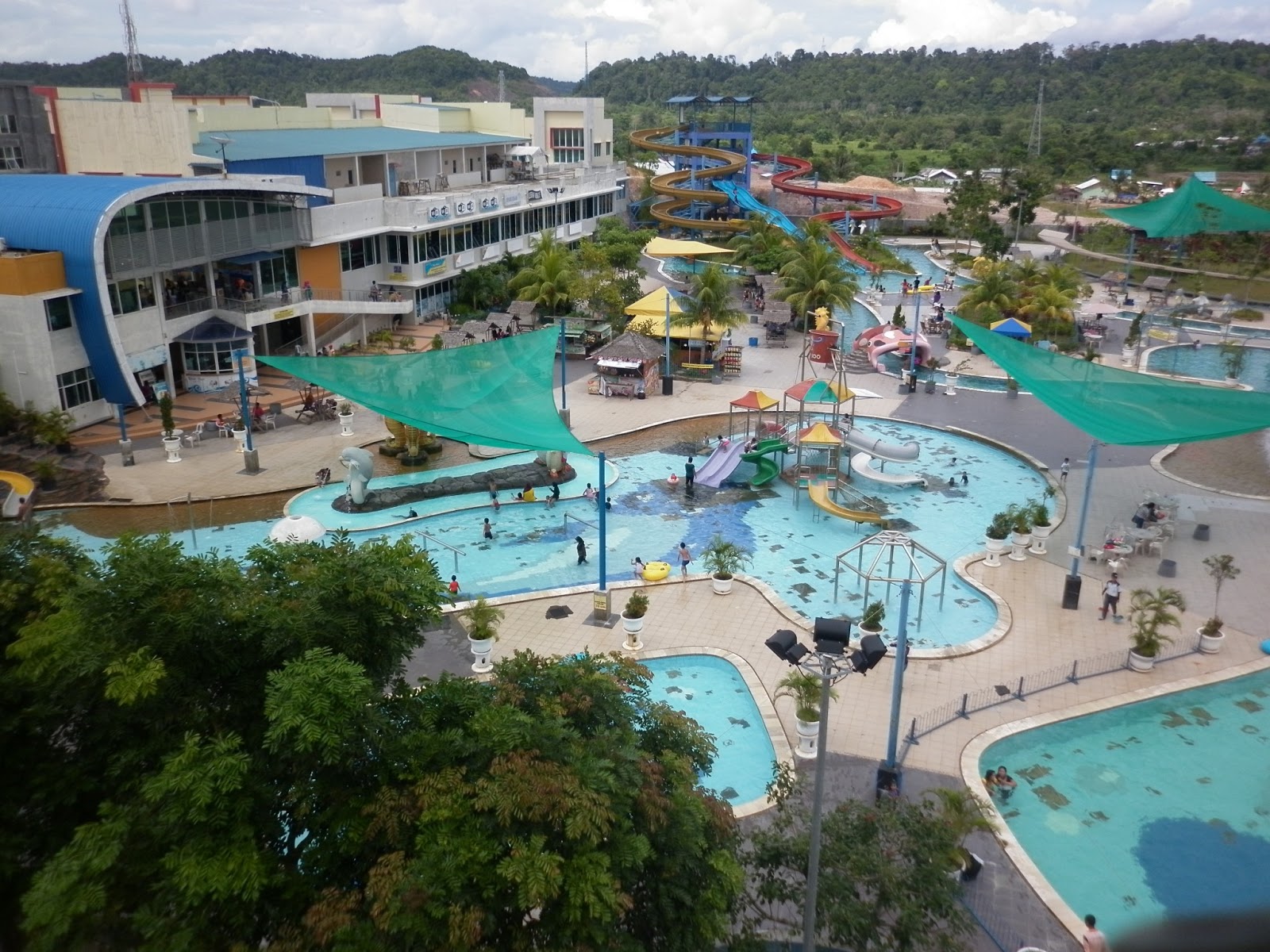 Waterpark Top 100 : Harga Tiket, Foto, Lokasi, Fasilitas dan Spot