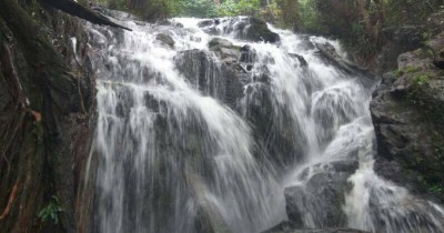 Air Terjun Jelutung : Harga Tiket, Foto, Lokasi, Fasilitas dan Spot