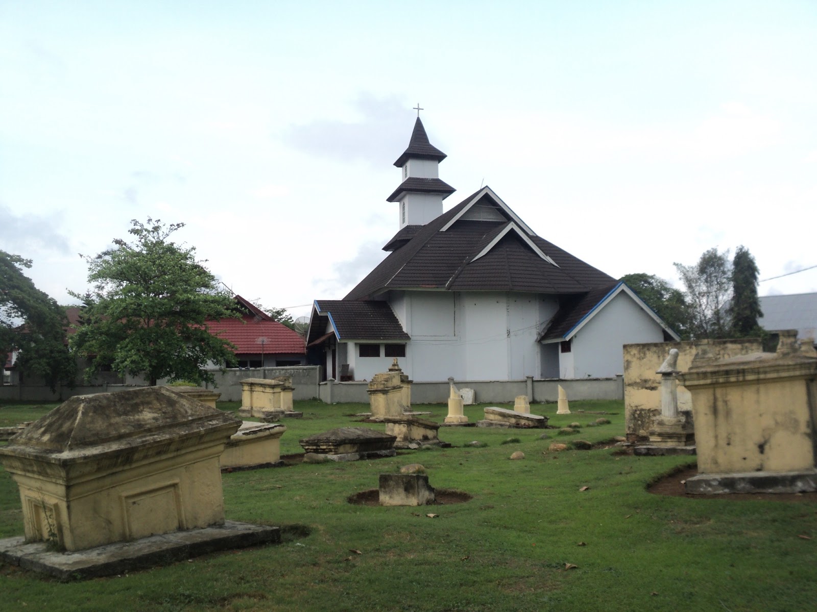 British Cemetery : Harga Tiket, Foto, Lokasi, Fasilitas dan Spot