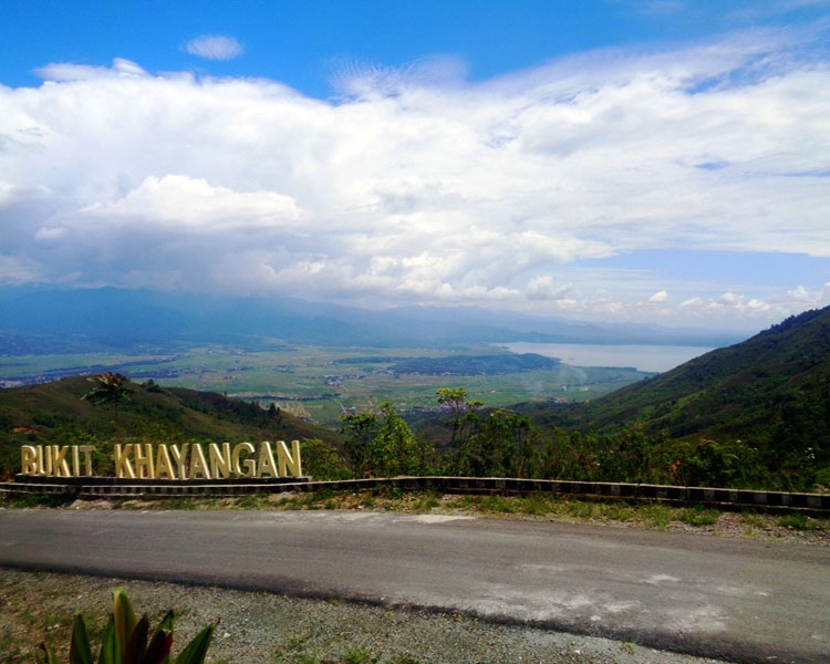 Bukit Khayangan : Harga Tiket, Foto, Lokasi, Fasilitas dan Spot