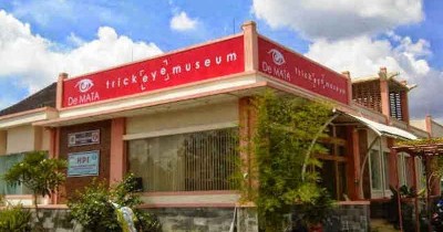 Museum De Mata : Harga Tiket, Foto, Lokasi, Fasilitas dan Spot