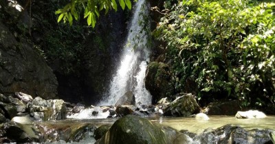 Air Terjun Alue Putek : Harga Tiket, Foto, Lokasi, Fasilitas dan Spot