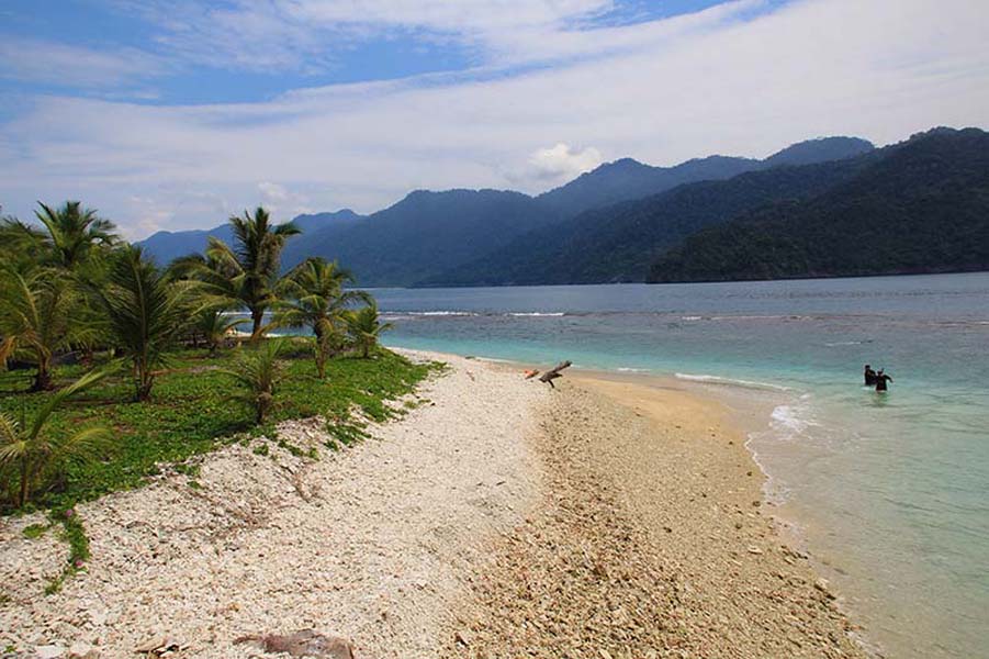 Pulau Tsunami : Harga Tiket, Foto, Lokasi, Fasilitas dan Spot