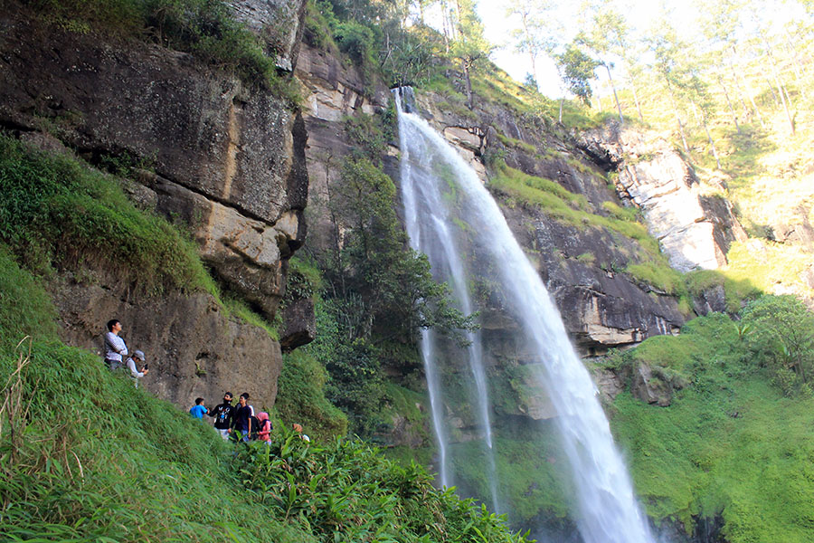 Air Terjun Tansaran Bidin : Harga Tiket, Foto, Lokasi, Fasilitas dan Spot