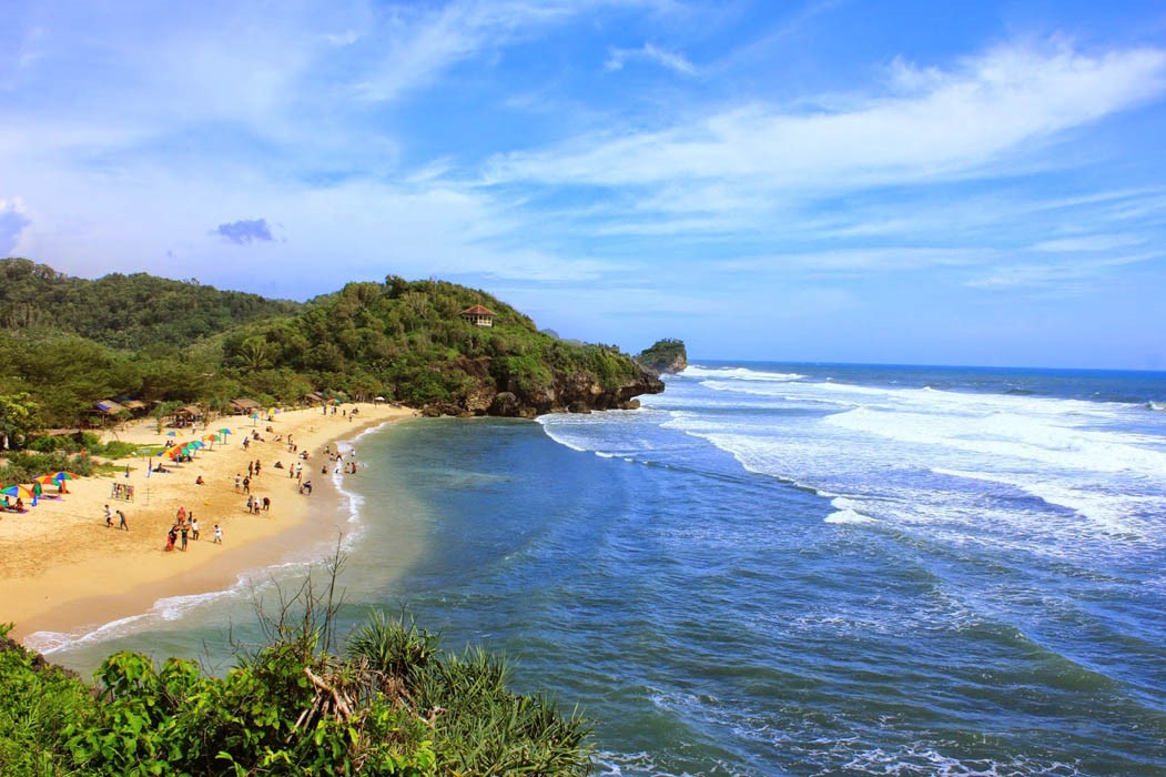 Pantai Sundak, Pantai Cantik Dengan Kemilau Pasir Putih