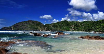 Pantai Wediombo : Harga Tiket, Foto, Lokasi, Fasilitas dan Spot