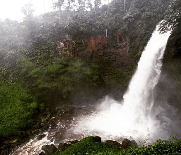 Air Terjun Telun Berasap : Harga Tiket, Foto, Lokasi, Fasilitas dan Spot