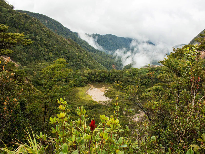 Gunung Kunyit : Harga Tiket, Foto, Lokasi, Fasilitas dan Spot