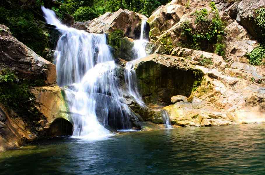 Air Terjun Suhom : Harga Tiket, Foto, Lokasi, Fasilitas dan Spot