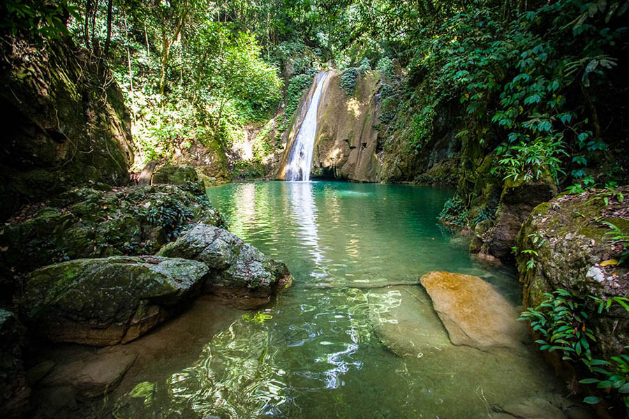 Air Terjun Peucari : Harga Tiket, Foto, Lokasi, Fasilitas dan Spot