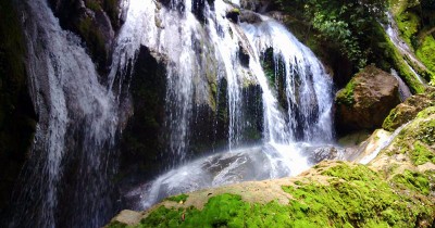 Air Terjun Ceuraceu : Harga Tiket, Foto, Lokasi, Fasilitas dan Spot