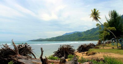 Pantai Air Dingin : Harga Tiket, Foto, Lokasi, Fasilitas dan Spot