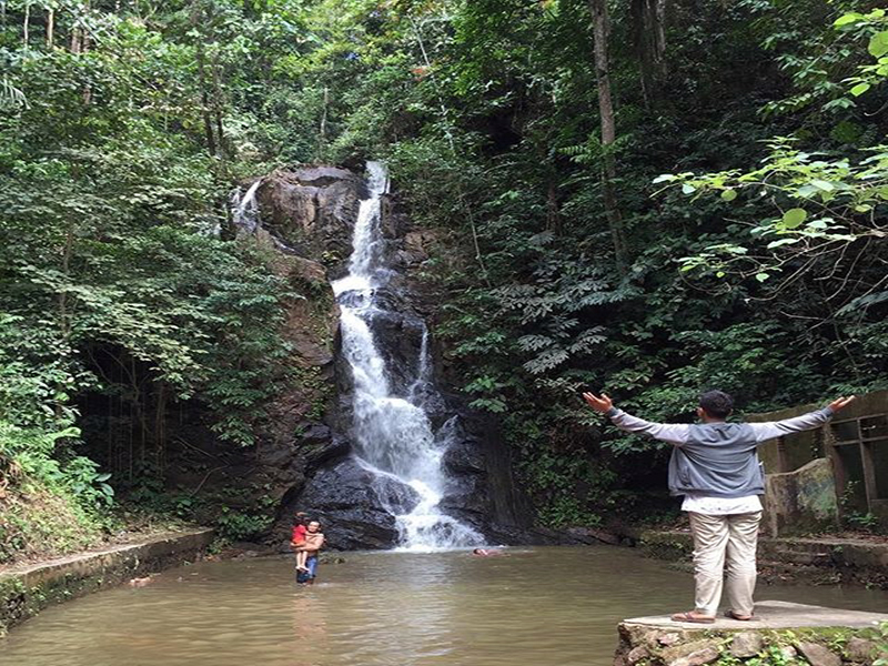 Air Terjun Tegan Kiri : Harga Tiket, Foto, Lokasi, Fasilitas dan Spot