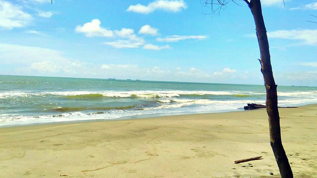 Pantai Indah Naga Permai : Harga Tiket, Foto, Lokasi, Fasilitas dan Spot