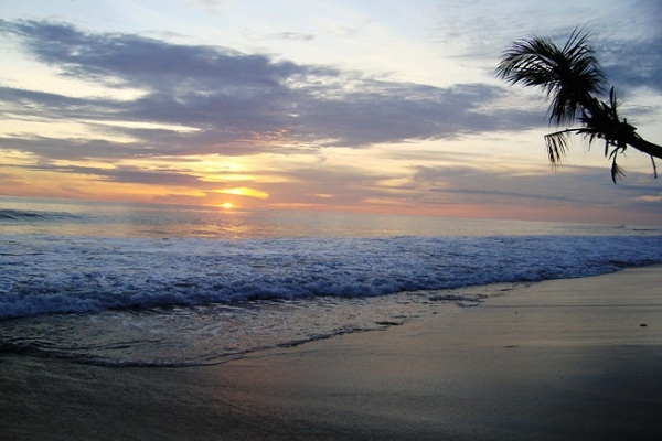 Pantai Sawang : Harga Tiket, Foto, Lokasi, Fasilitas dan Spot