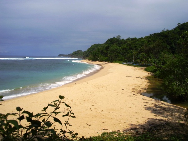 Pantai Pasir Panjang : Harga Tiket, Foto, Lokasi, Fasilitas dan Spot