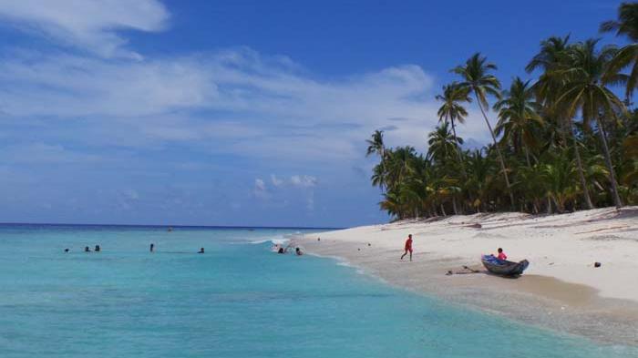 Pantai Pasir Manang : Harga Tiket, Foto, Lokasi, Fasilitas dan Spot