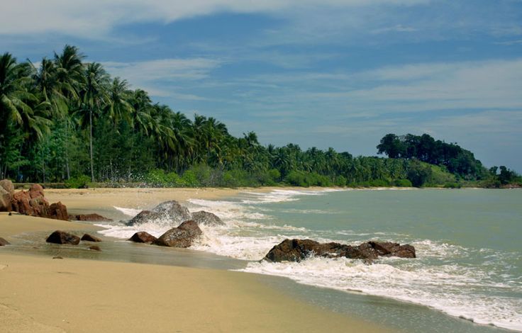 Pantai Teluk Empuk : Harga Tiket, Foto, Lokasi, Fasilitas dan Spot