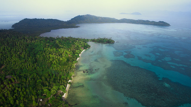 Pantai Pasir Marus : Harga Tiket, Foto, Lokasi, Fasilitas dan Spot