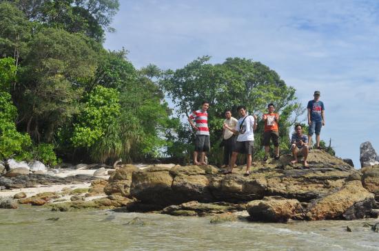 Pulau Penaah : Harga Tiket, Foto, Lokasi, Fasilitas dan Spot