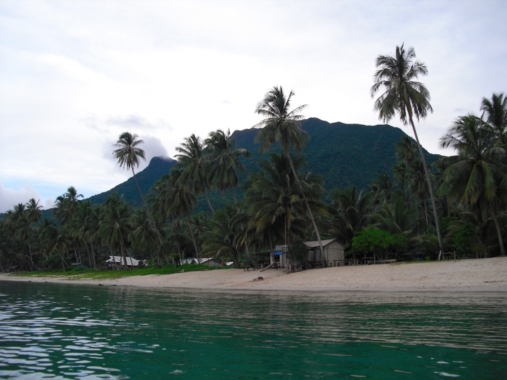 Pantai Sahi : Harga Tiket, Foto, Lokasi, Fasilitas dan Spot