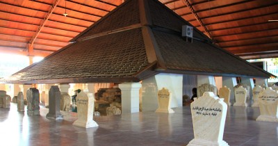 Makam Sunan Bonang : Harga Tiket, Foto, Lokasi, Fasilitas dan Spot