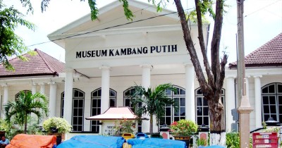 Museum Kambang Putih : Harga Tiket, Foto, Lokasi, Fasilitas dan Spot