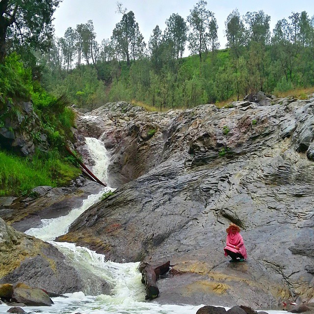 Air Terjun Belerang : Harga Tiket, Foto, Lokasi, Fasilitas dan Spot