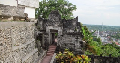 Makam Sunan Sendang Duwur : Harga Tiket, Foto, Lokasi, Fasilitas dan Spot