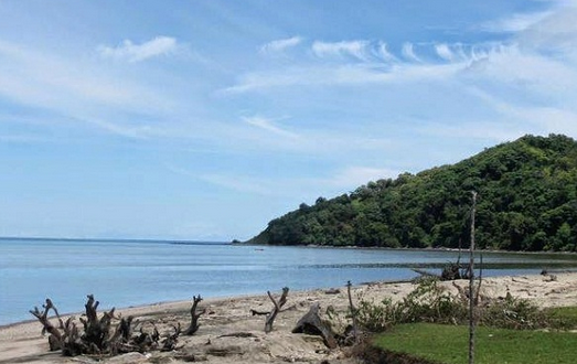 Pantai Mayangkara : Harga Tiket, Foto, Lokasi, Fasilitas dan Spot