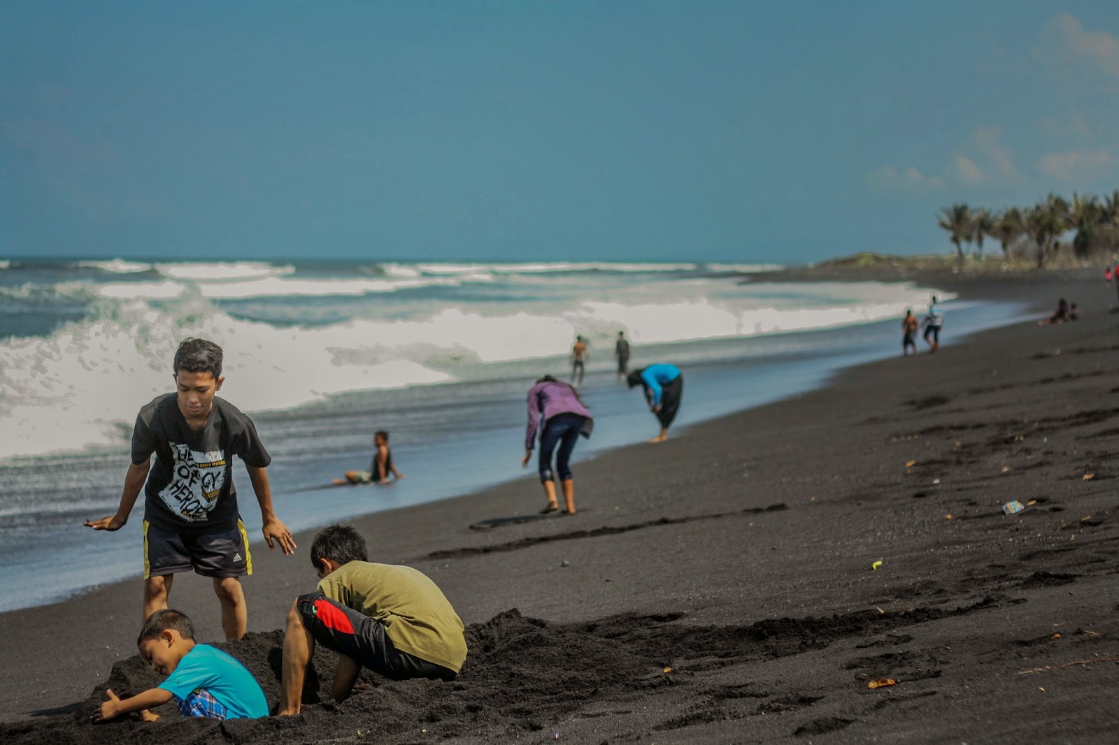 Pantai Watu Pecak : Harga Tiket, Foto, Lokasi, Fasilitas dan Spot