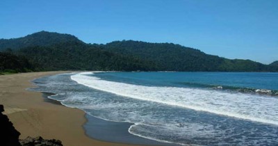 Pantai Bandealit : Harga Tiket, Foto, Lokasi, Fasilitas dan Spot