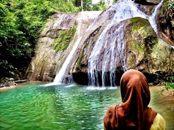 Air Terjun Watu Wondo : Harga Tiket, Foto, Lokasi, Fasilitas dan Spot