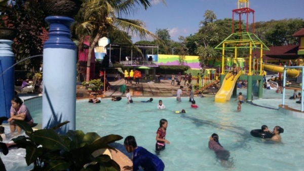 Lumajang Water Park : Harga Tiket, Foto, Lokasi, Fasilitas dan Spot