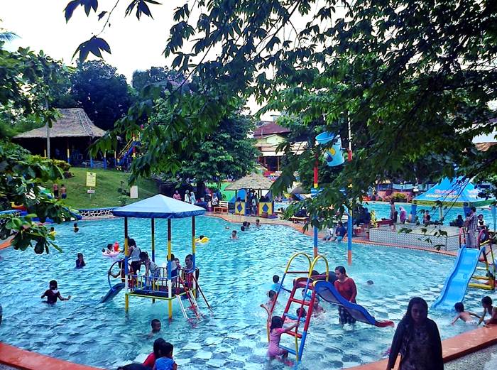 Mumbul Garden : Harga Tiket, Foto, Lokasi, Fasilitas dan Spot