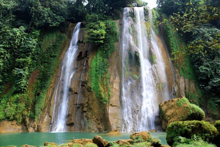 Air Terjun Curug Cikaso : Harga Tiket, Foto, Lokasi, Fasilitas dan Spot