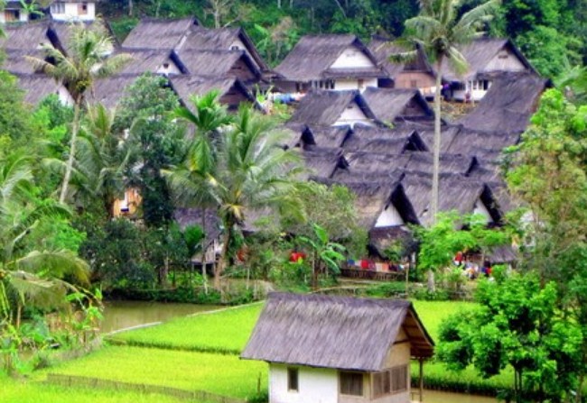 Kampung Naga : Harga Tiket, Foto, Lokasi, Fasilitas dan Spot