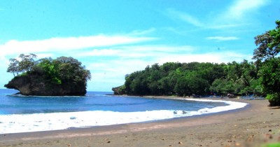 Pantai Madasari : Harga Tiket, Foto, Lokasi, Fasilitas dan Spot