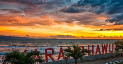 Pantai Karang Hawu : Harga Tiket, Foto, Lokasi, Fasilitas dan Spot